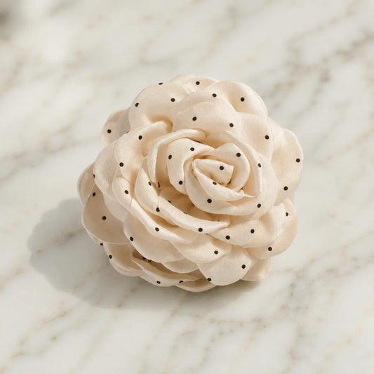 NAMISO - Hana Rose - hårklemme - Creme w. black dots (9 cm)